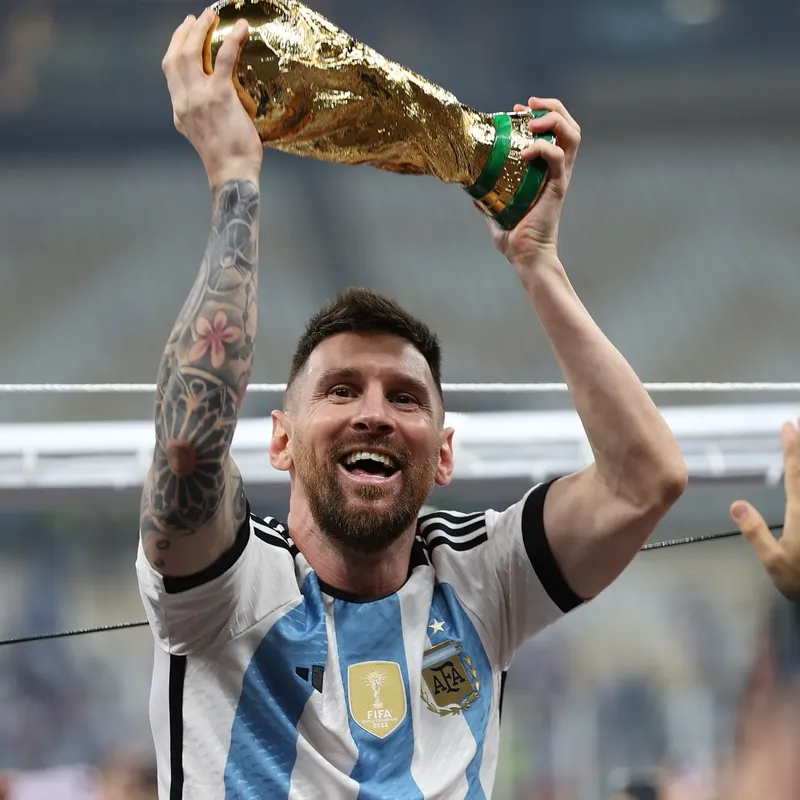 Lionel Messi playing in 2011