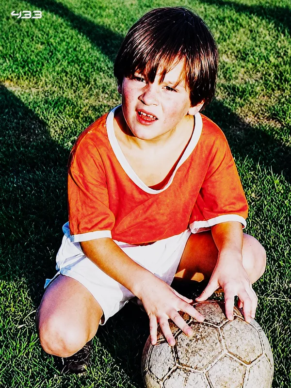 Lionel Messi playing at the 2022 World Cup